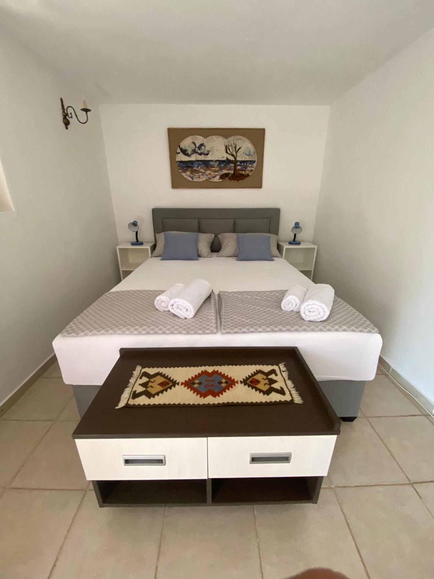 Apartmani Anka Горни Карин Екстериор снимка