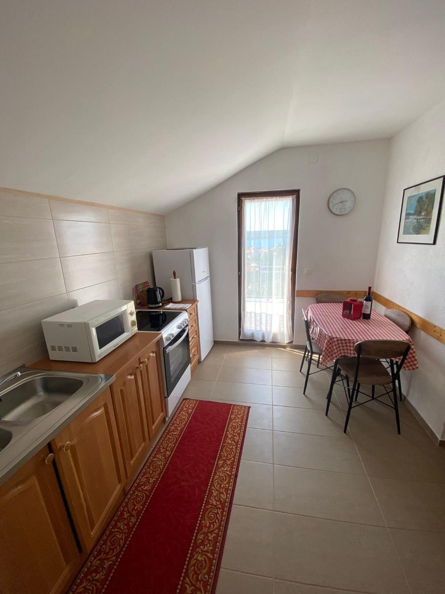 Apartmani Anka Горни Карин Екстериор снимка